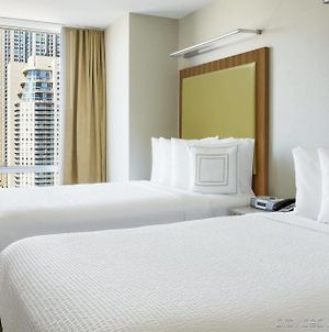 Springhill Suites Chicago Downtown/River North Exterior photo