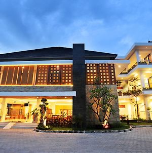 Hotel Kautaman Mataram Exterior photo