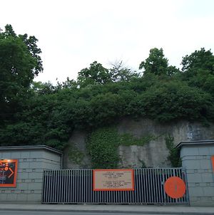 Hostel 10 Z Bunker Brno Exterior photo