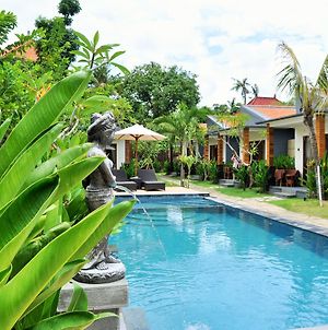 Hotel Singabu Bungalows Nusa Penida Exterior photo