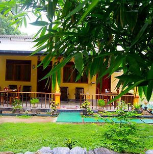 Nirwana Tourist Lodge Sigiriya Exterior photo