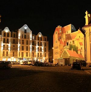 Srodka Boutique Hotel Poznaň Exterior photo