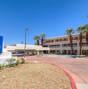Motel 6 Palm Springs Downtown Exterior photo