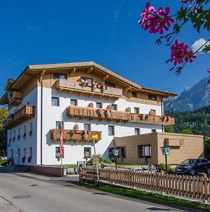 Hotel Der Dolomitenhof - Tristach Lienz Exterior photo