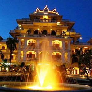 Champasak Palace Hotel Pakse Exterior photo