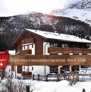 Bed and Breakfast Berghof Garni - The Dom Collection Saas Fee Exterior photo