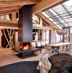 Firefly Luxury Suites Zermatt Exterior photo
