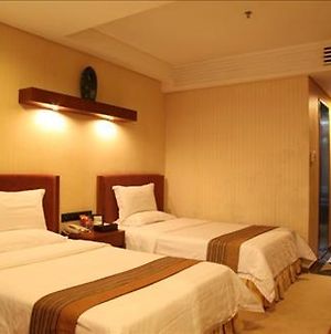 Wanhuilai Grand Hotel Chuej-čou Room photo