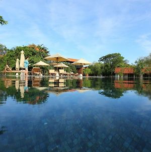 Hotel Sigiriya Jungles Exterior photo