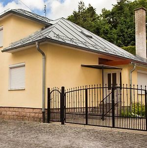 Vila Ubytovanie U Anny Banská Štiavnica Exterior photo