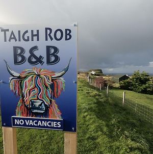 Bed and Breakfast Taigh Rob Portree Exterior photo