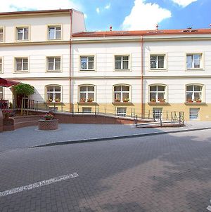 Hotel Ostrůvek Praha Exterior photo