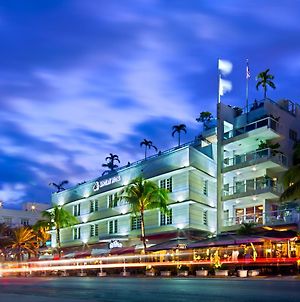 Hotel Bentley Miami Beach Exterior photo