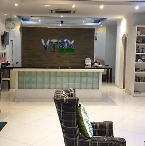 Hotel Vtsix At View Talay 6 Pattaya Exterior photo