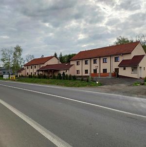 Penzion Úžín Ústí nad Labem Exterior photo