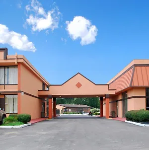 Americas Best Value Inn & Suites - Memphis East Exterior photo
